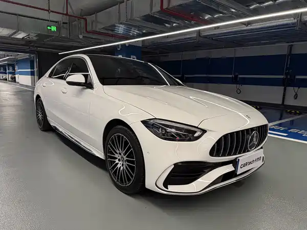 Mercedes-Benz C-Class 2024