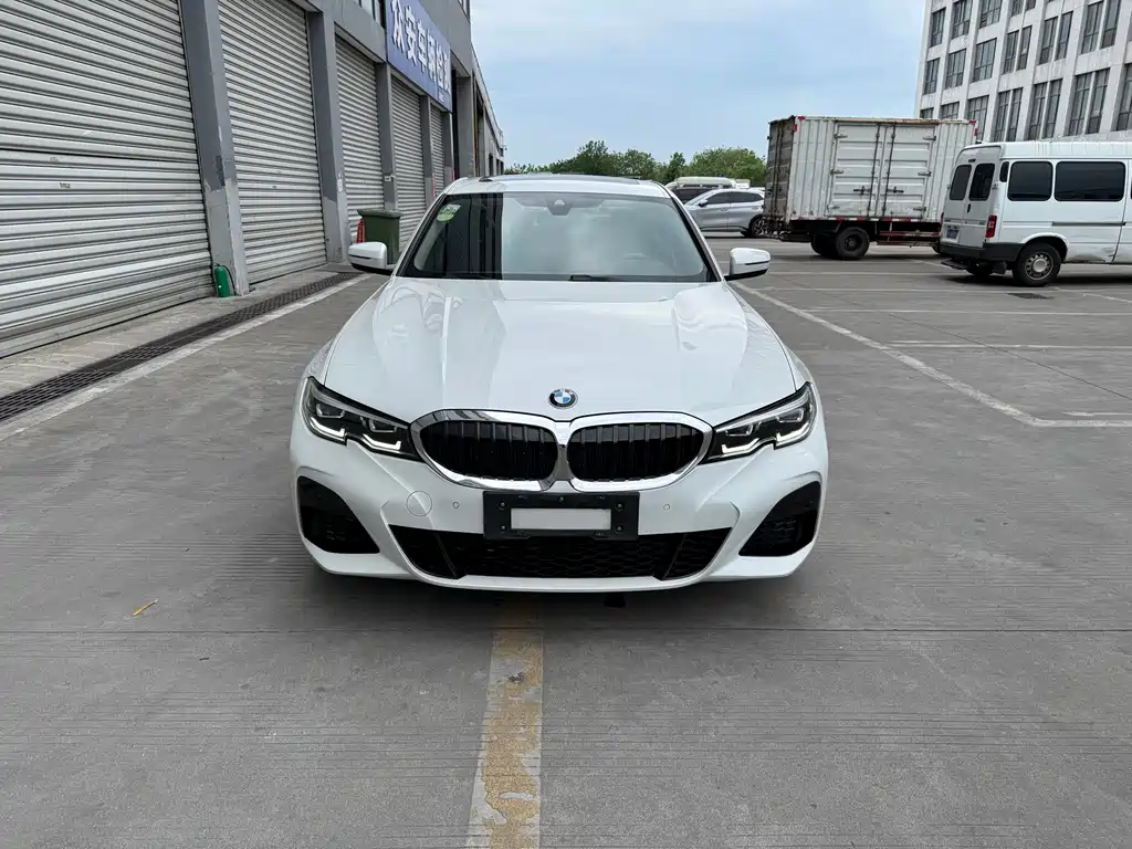 BMW 3 Series 2021 — фото 2
