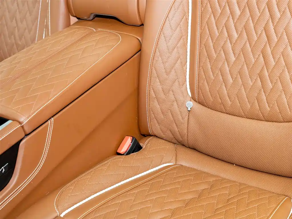 BMW 7 Series 2019 — фото 16