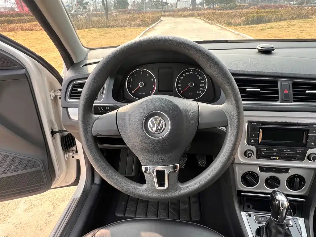 Volkswagen Gran Lavida 2015 — фото 9