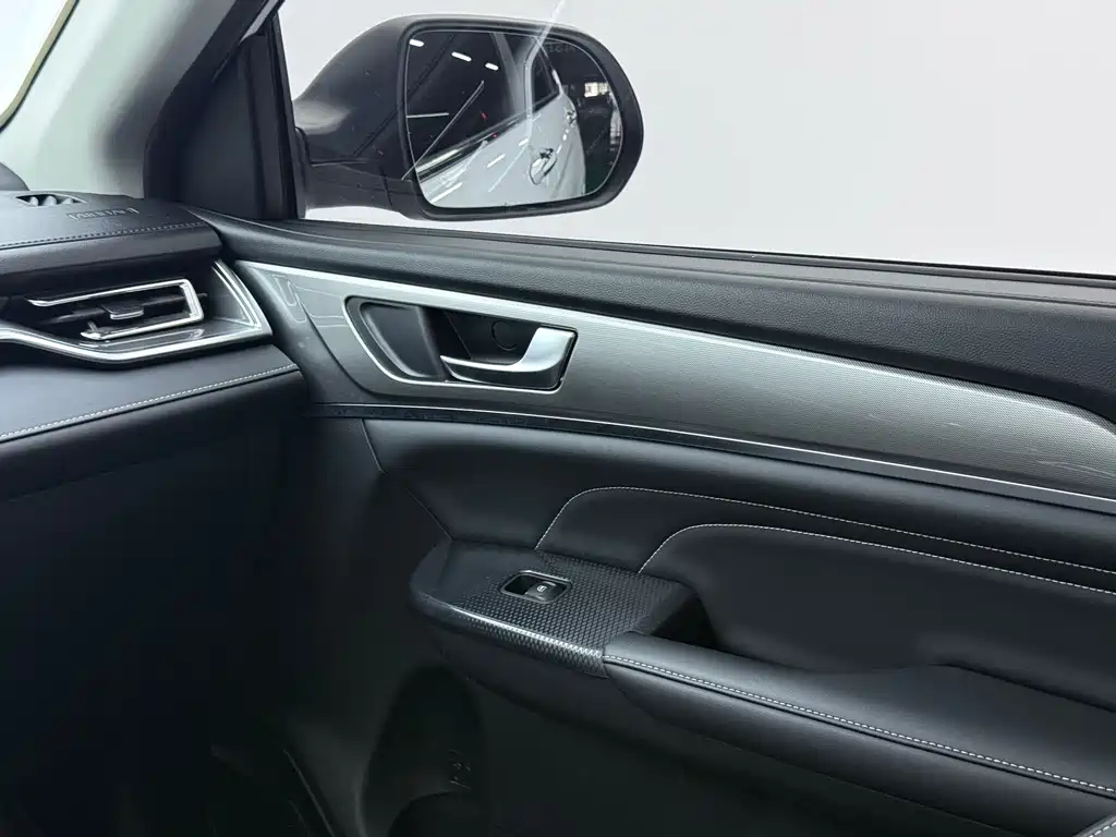 Haval M6 2022 — фото 10