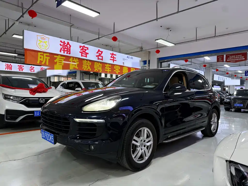 Porsche Cayenne 2016 — фото 1