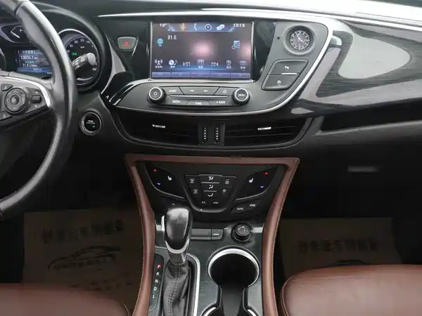 Buick Envision Plus 2019