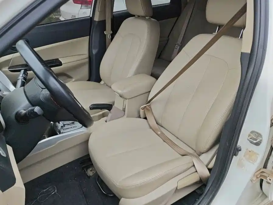 Changan Eado 2015 — фото 19