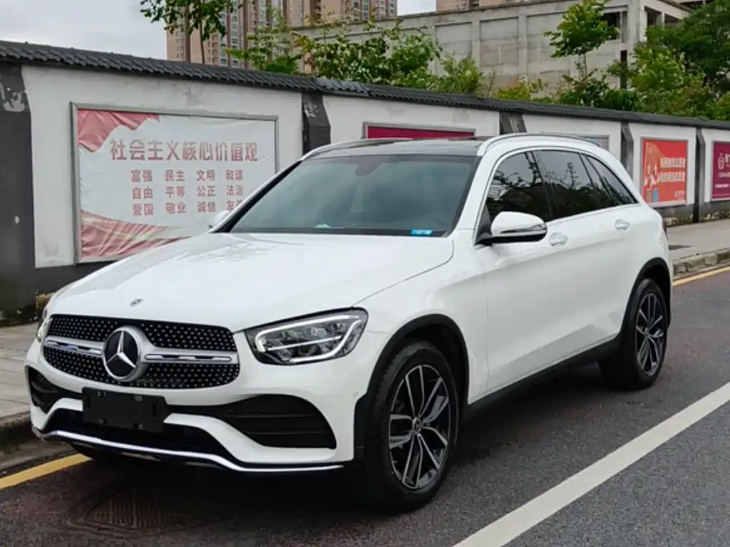 Mercedes-Benz GLC 2022 — фото 1