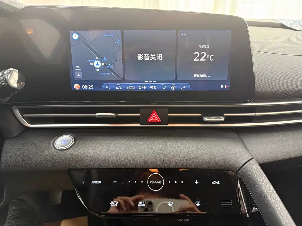 Hyundai Elantra 2022 — фото 17