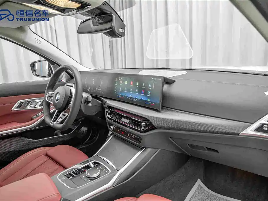 BMW 3 Series 2025 — фото 14