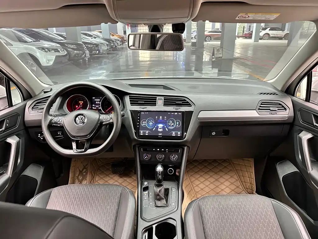 Volkswagen Tiguan L 2019 — фото 9