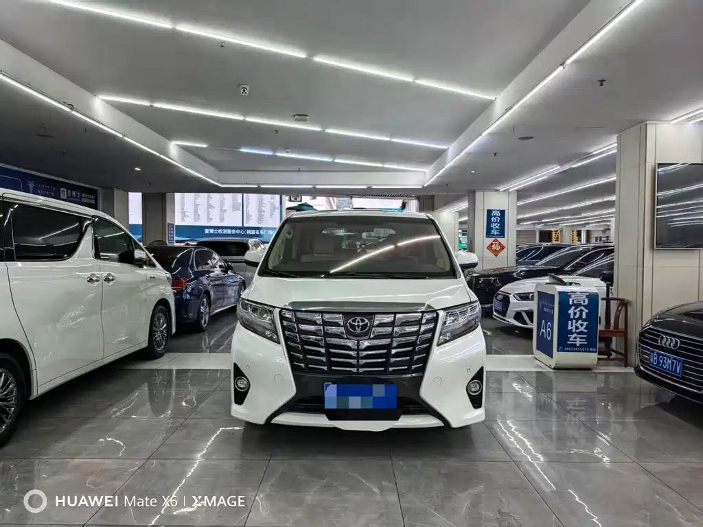 Toyota Alphard 2016 — фото 2