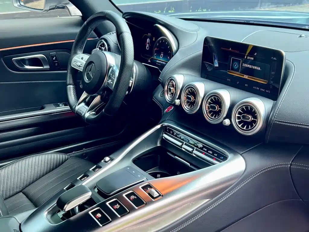 Mercedes-Benz AMG GT 2020 — фото 7