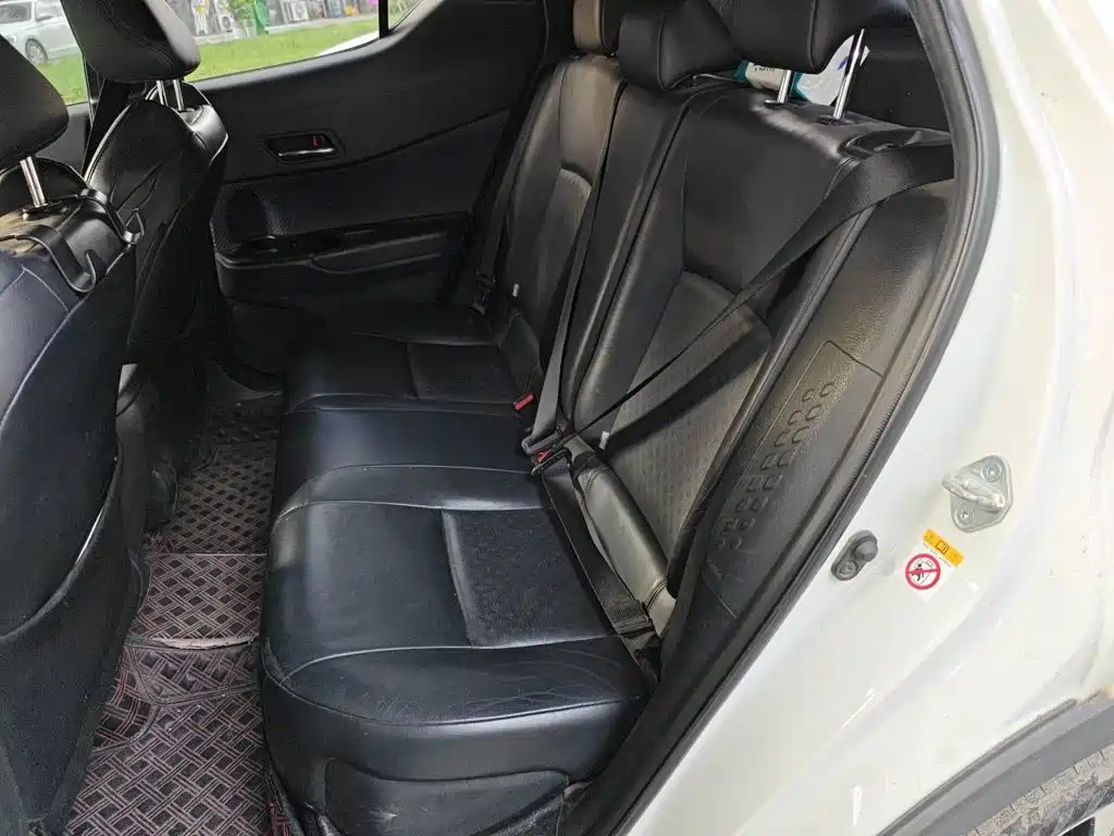 Toyota IZOA 2018 — фото 15
