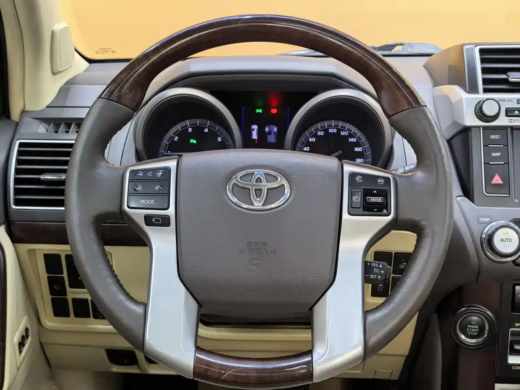 Toyota Prado 2014 — фото 24