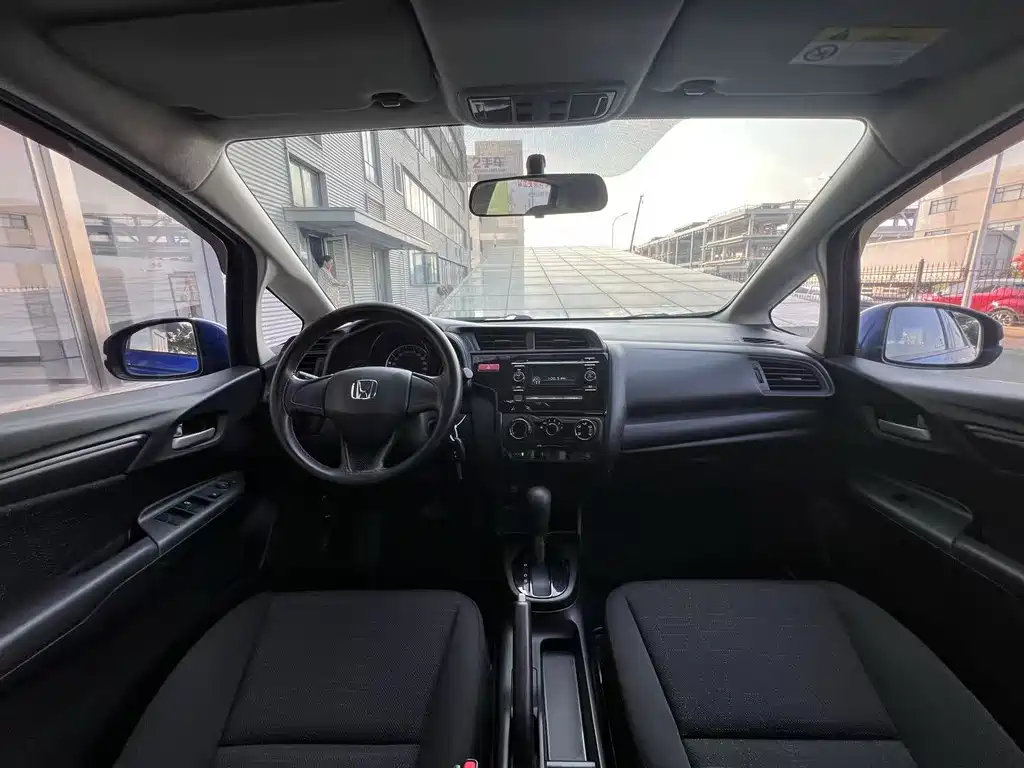 Honda Fit 2016 — фото 20