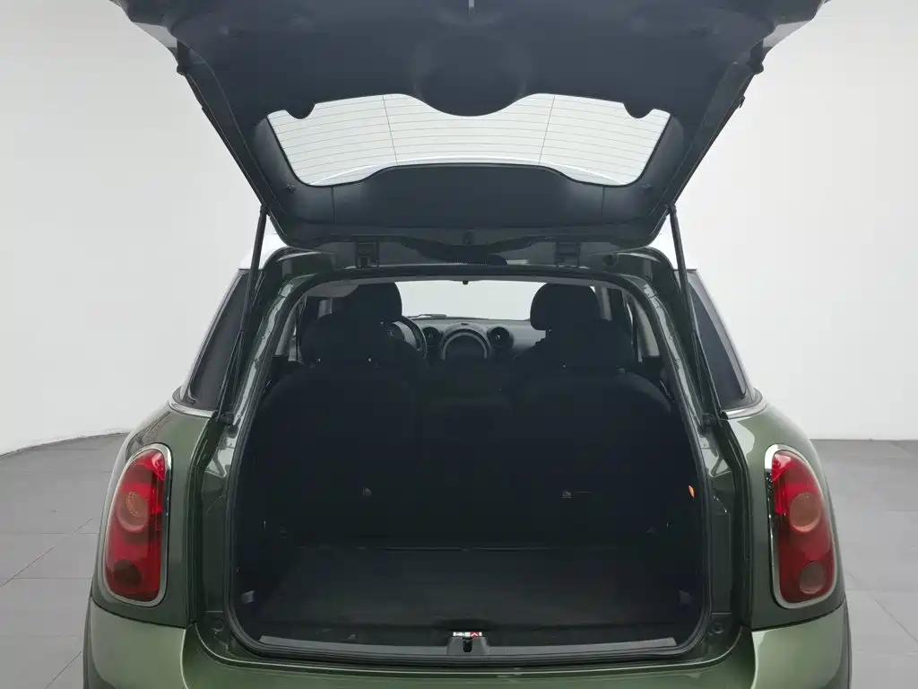 MINI Countryman 2016 — фото 16