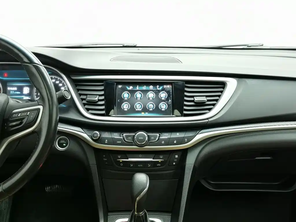 Buick Excelle 2018 — фото 12