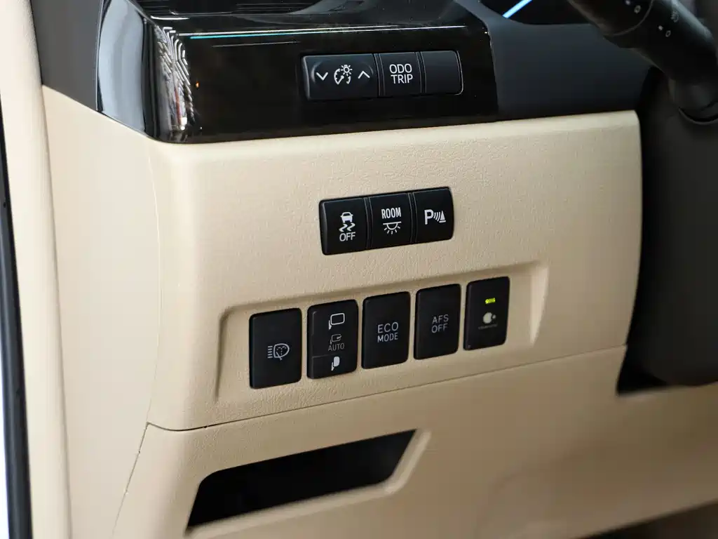 Toyota Alphard 2014 — фото 14