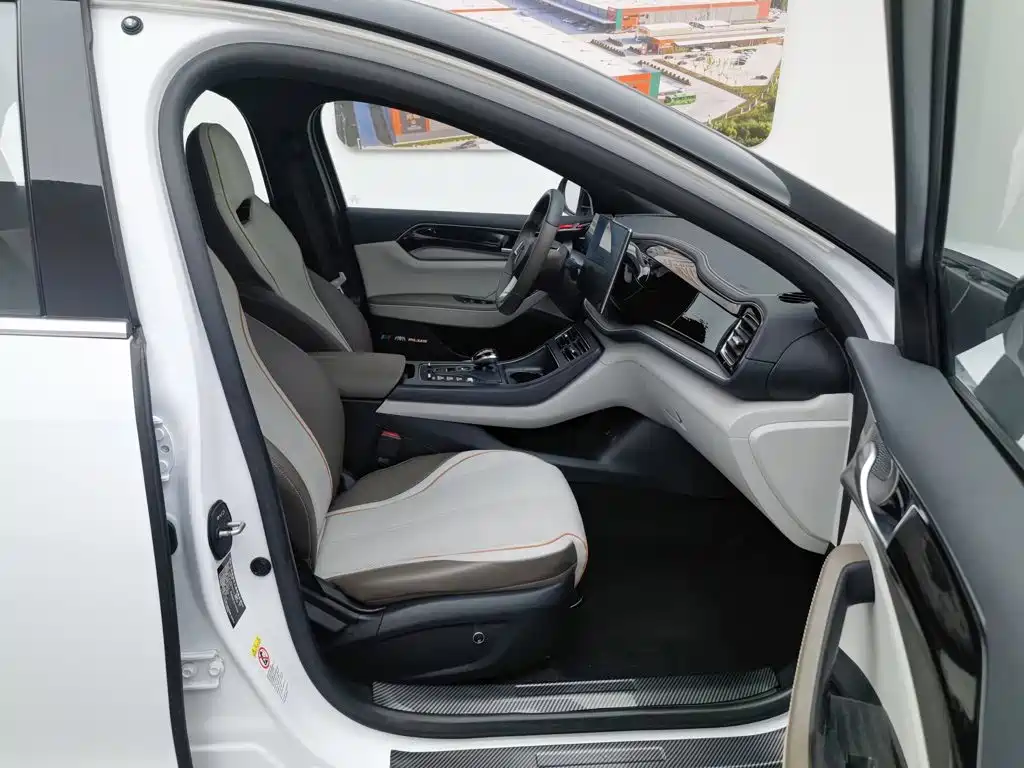 BYD Qin PLUS 2023 — фото 23