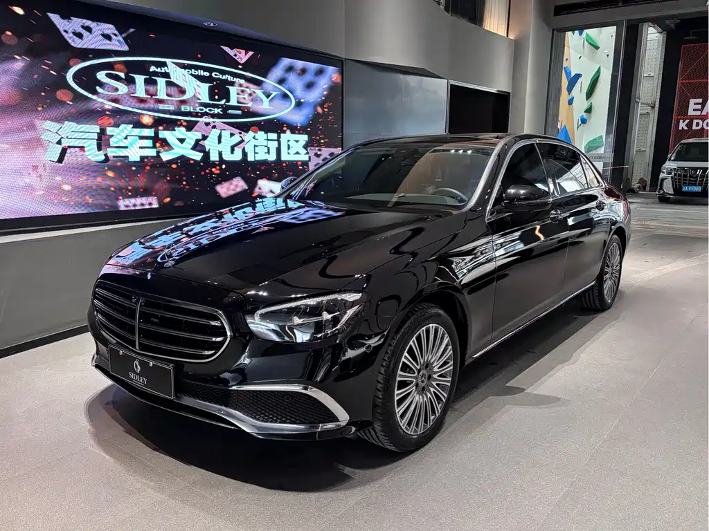 Mercedes-Benz E-Class 2022 — фото 1