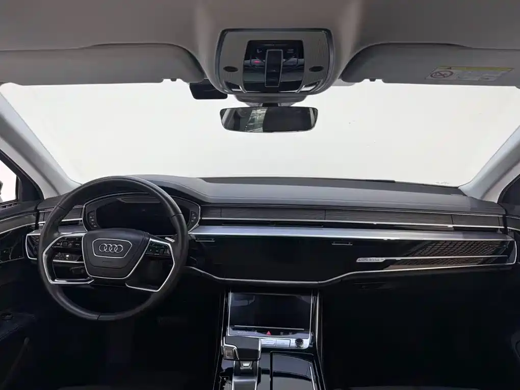 Audi A8 2022 — фото 7