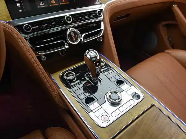 Bentley Flying Spur 2022