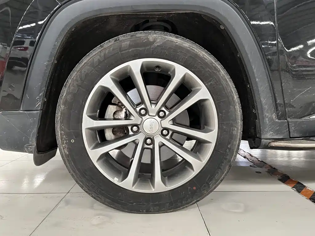 Jeep Grand Commander 2019 — фото 14