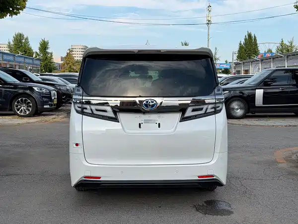 Toyota Vellfire 2022