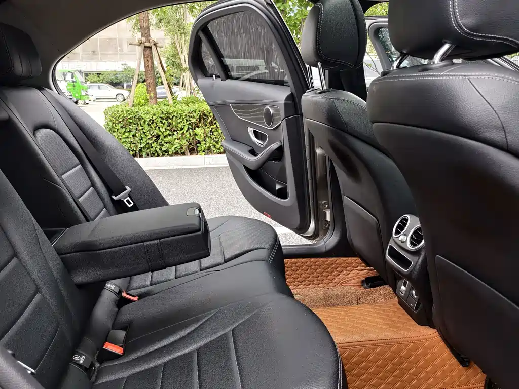 Mercedes-Benz C-Class 2021 — фото 11