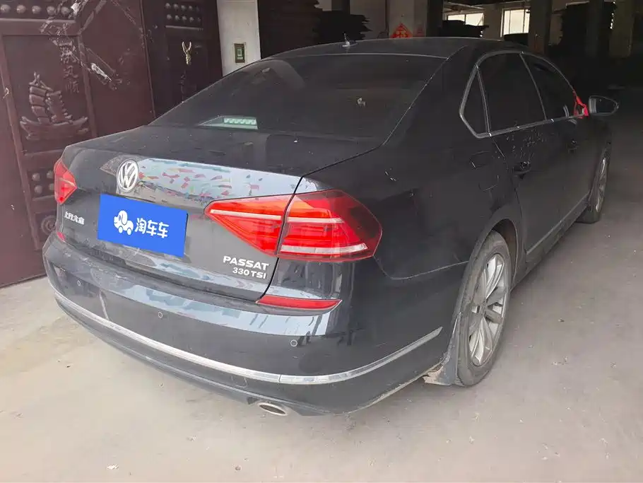 Volkswagen Passat 2018 — фото 3