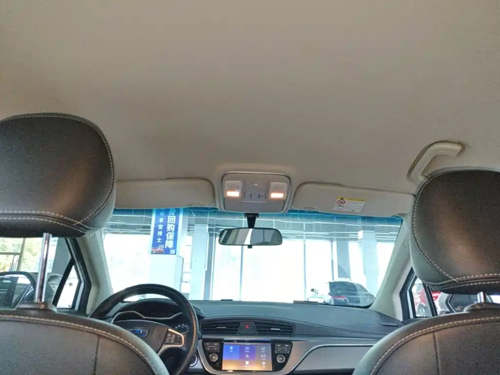 Geely Emgrand GS 2018 — фото 18