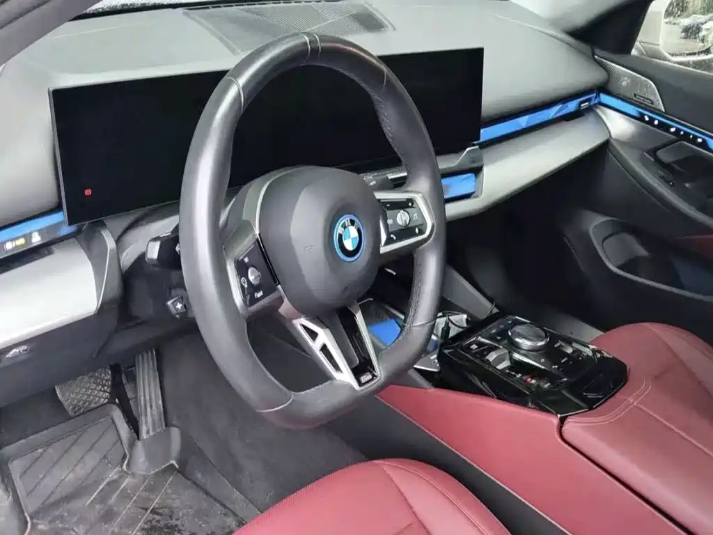 BMW i5 2024 — фото 7