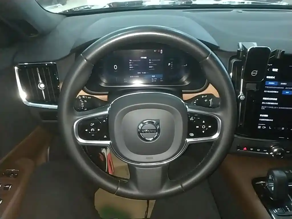 Volvo S90 PHEV 2023 — фото 11