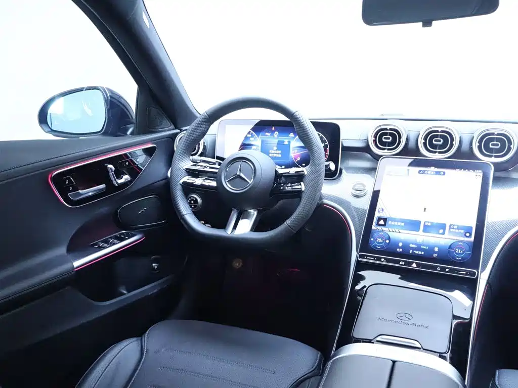 Mercedes-Benz C-Class 2025 — фото 14