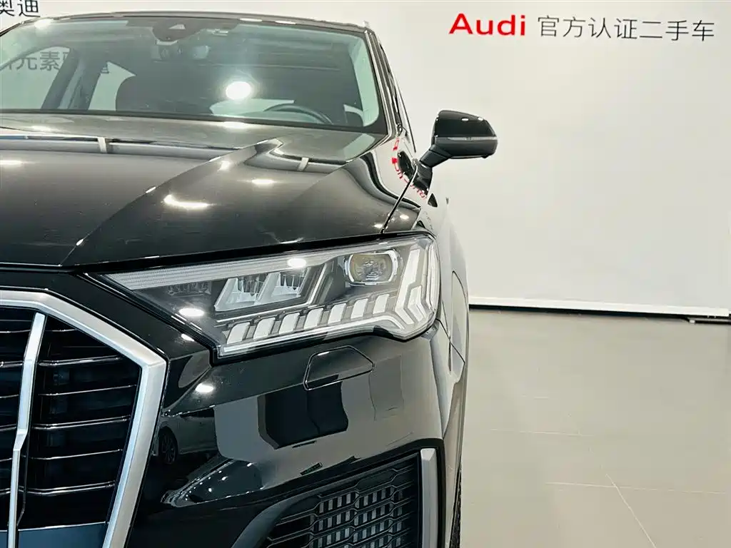 Audi Q7 2023 — фото 15