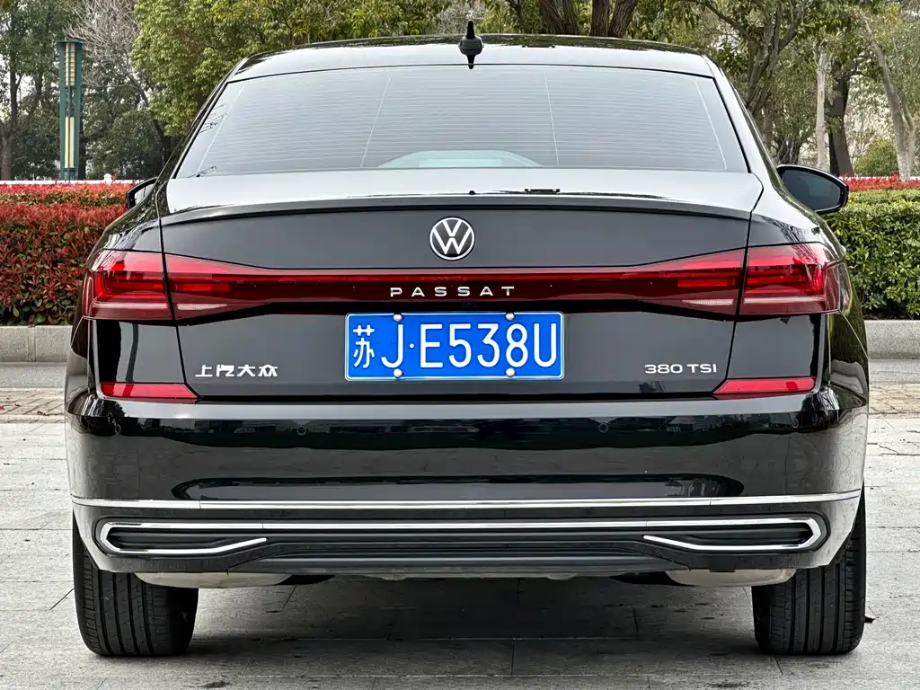 Volkswagen Passat 2024 — фото 5