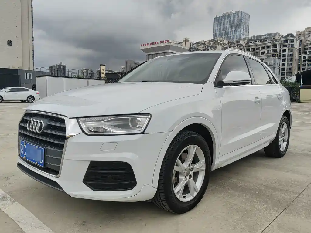 Audi Q3 2017 — фото 8