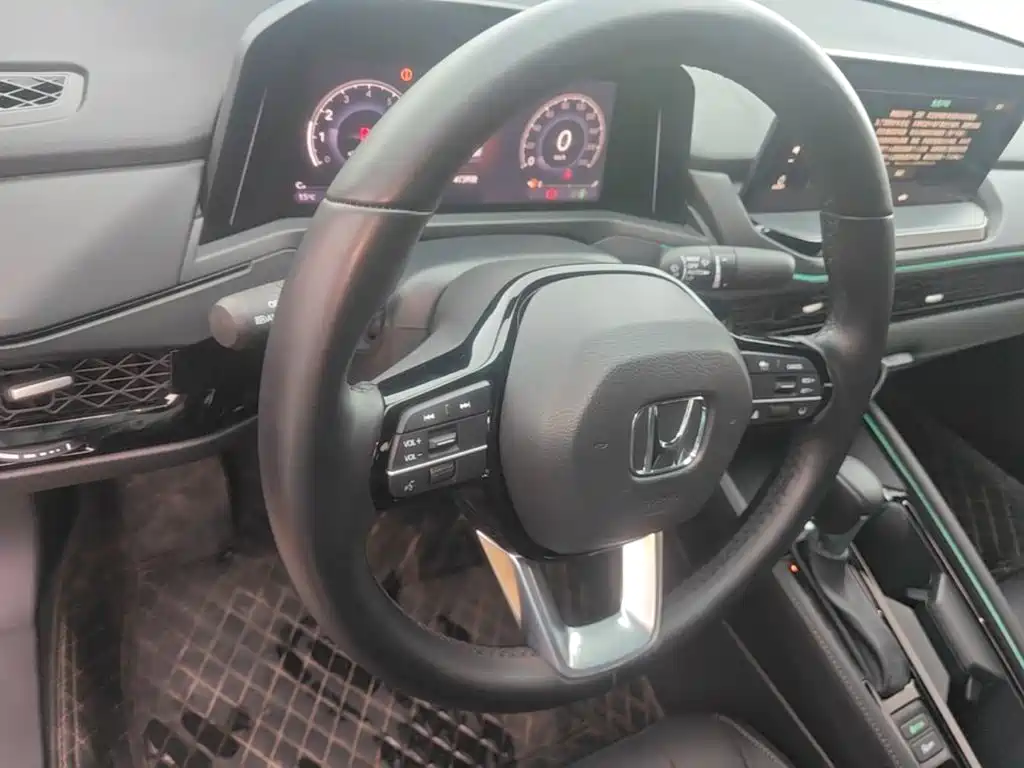 Honda Accord 2025 — фото 11
