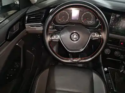 Volkswagen Sagitar 2020
