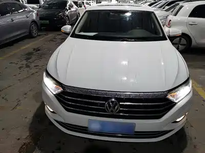 Volkswagen Sagitar 2020