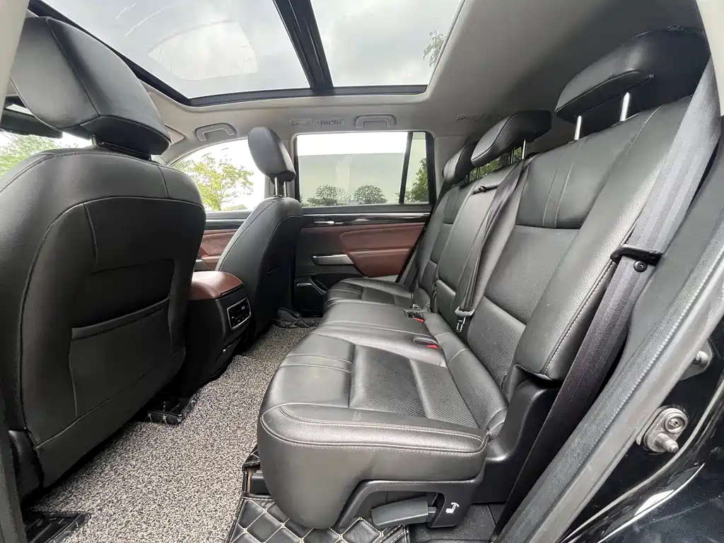 GAC Motor Trumpchi GS8 2017 — фото 6