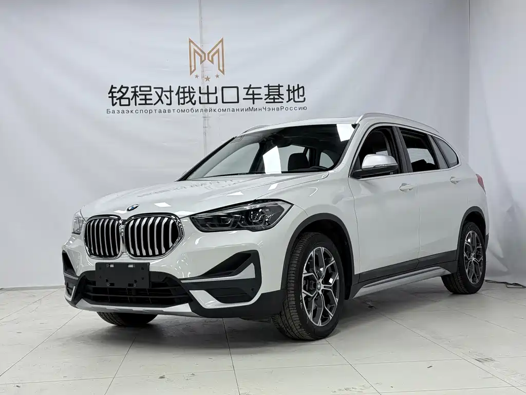 BMW X1 2022 — фото 1