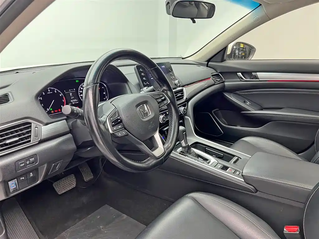 Honda Inspire 2019 — фото 12