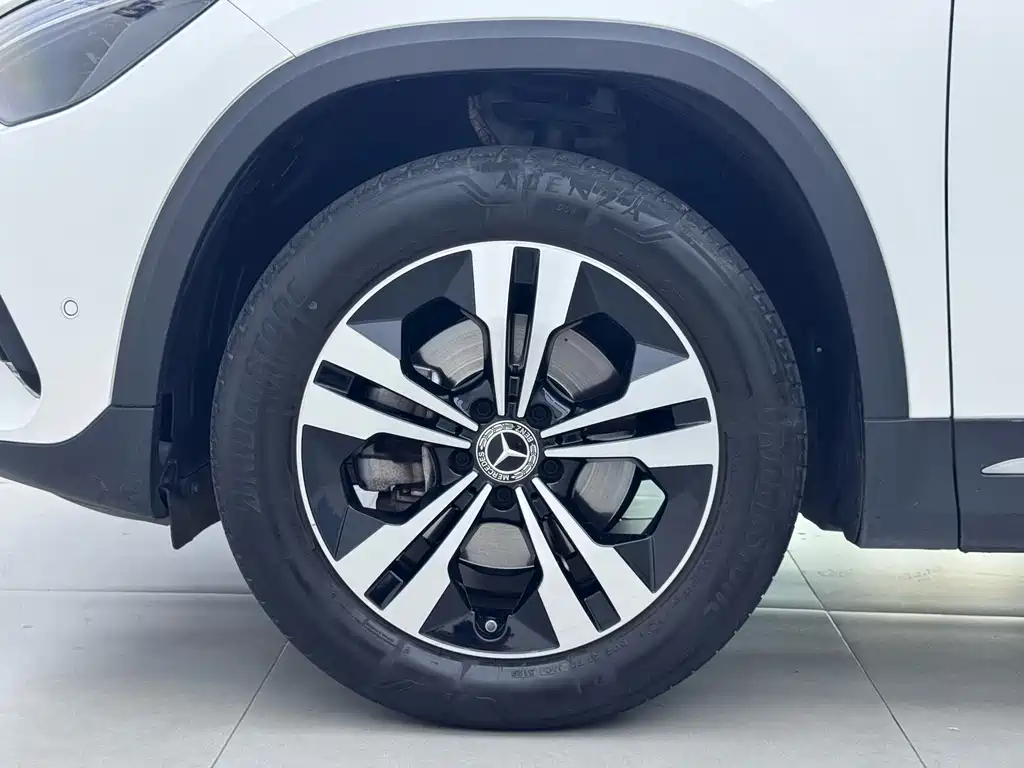 Mercedes-Benz GLA 2025 — фото 18