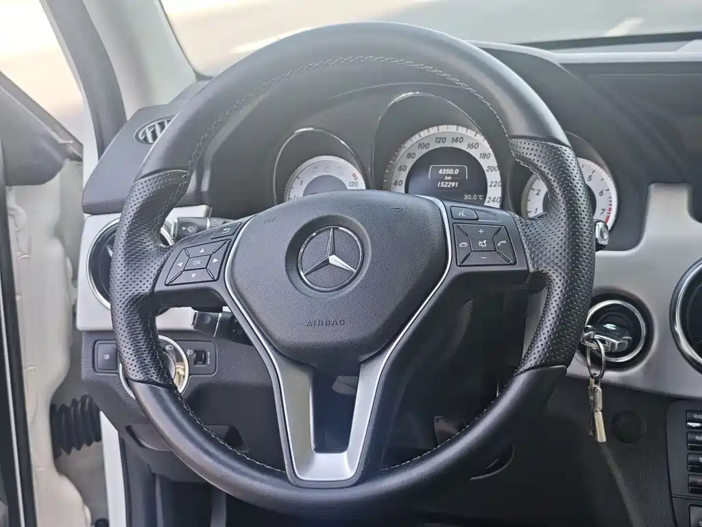 Mercedes-Benz GLK-Class 2014 — фото 11