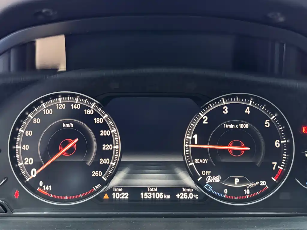 BMW 3 Series 2019 — фото 16