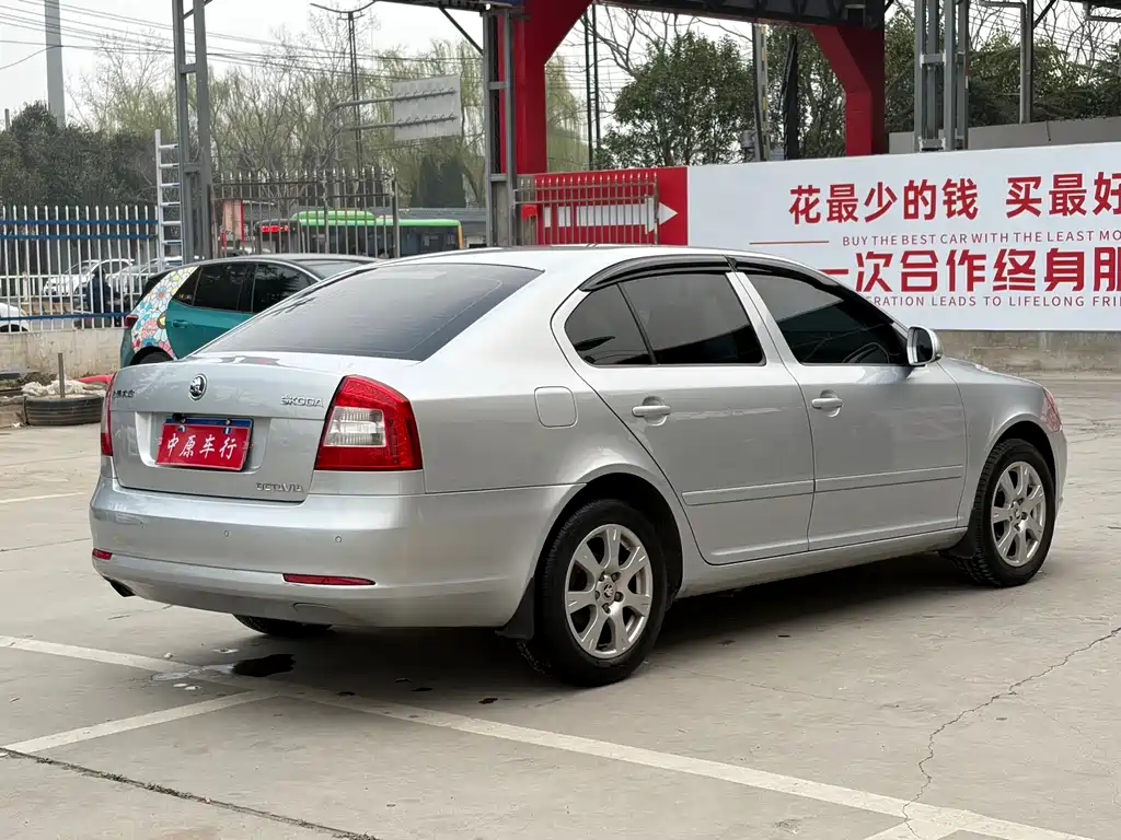 Skoda Octavia 2014 — фото 18