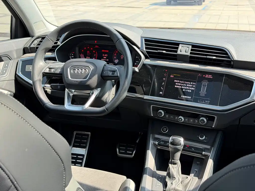 Audi Q3 2021 — фото 12