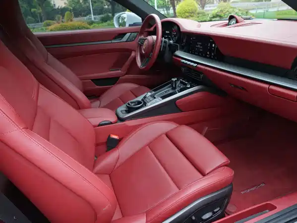 Porsche 911 2024