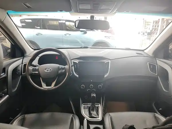 Hyundai ix25 2015