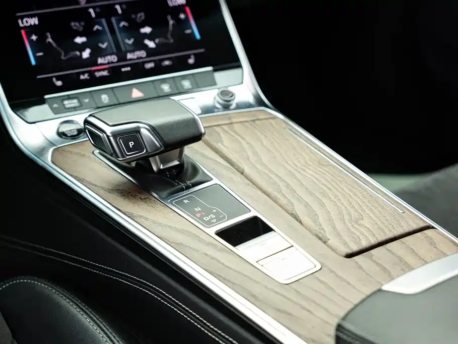 Audi A6L 2021 — фото 14