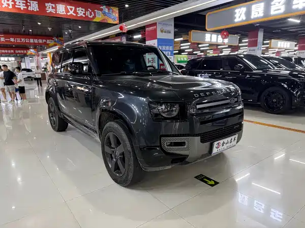 Land Rover Defender 2023